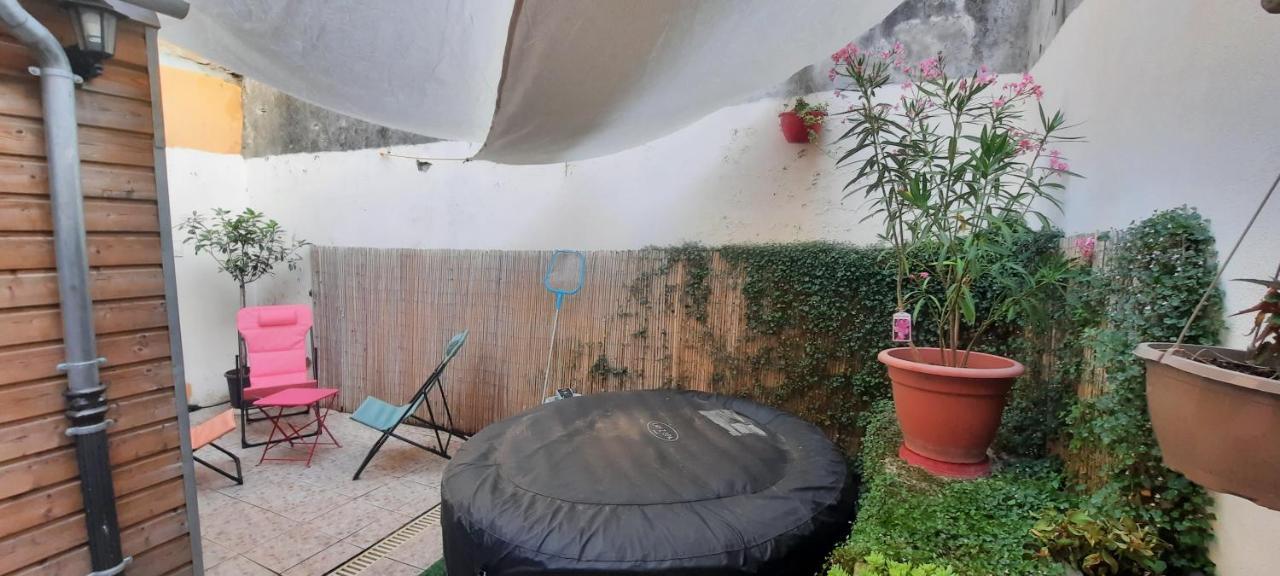Le 100 Apartment Carcassonne Bagian luar foto